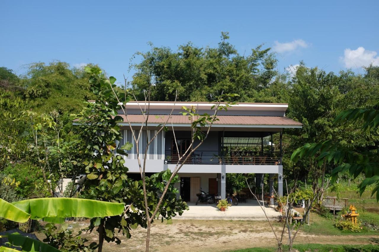 Rai Boonsom Apartment Phrao Exterior photo