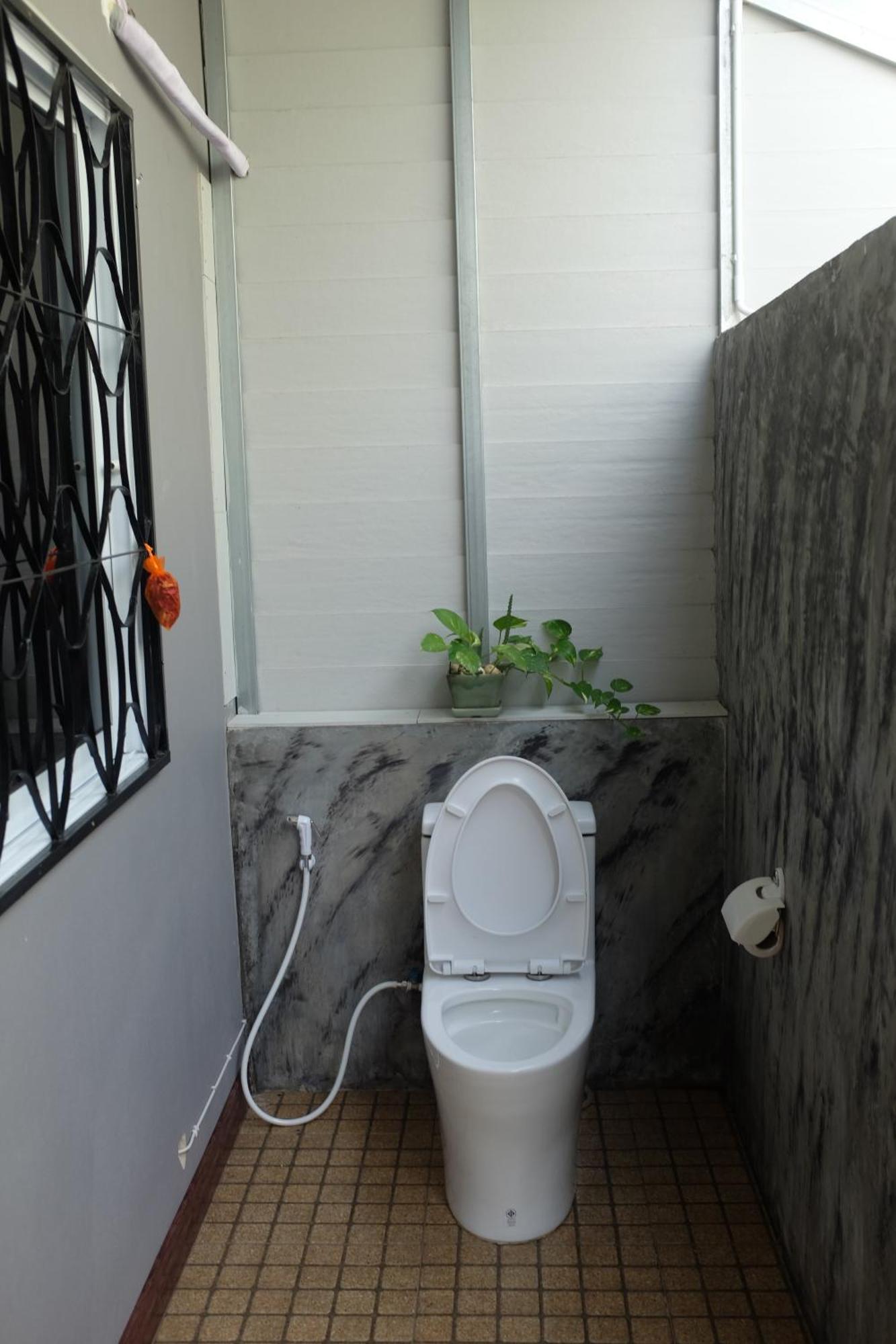 Rai Boonsom Apartment Phrao Room photo