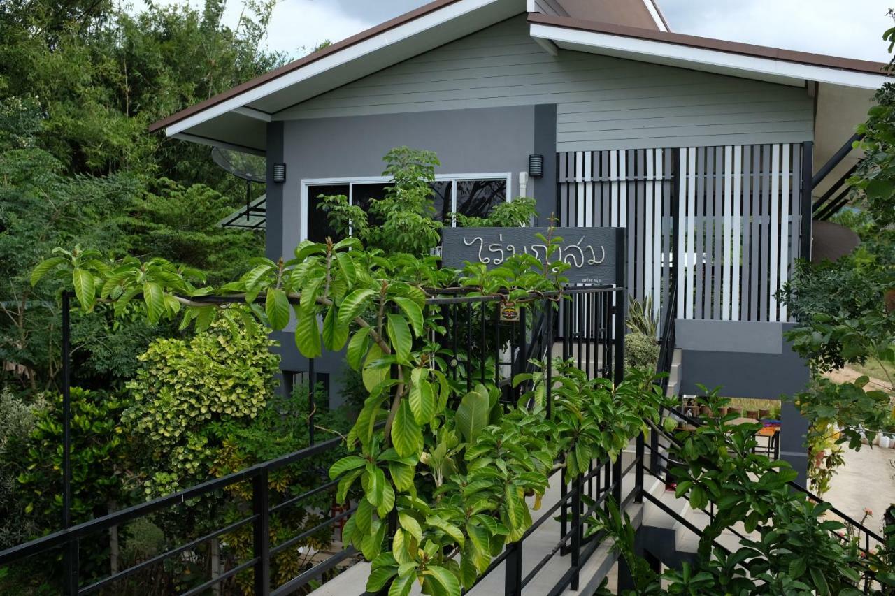 Rai Boonsom Apartment Phrao Exterior photo
