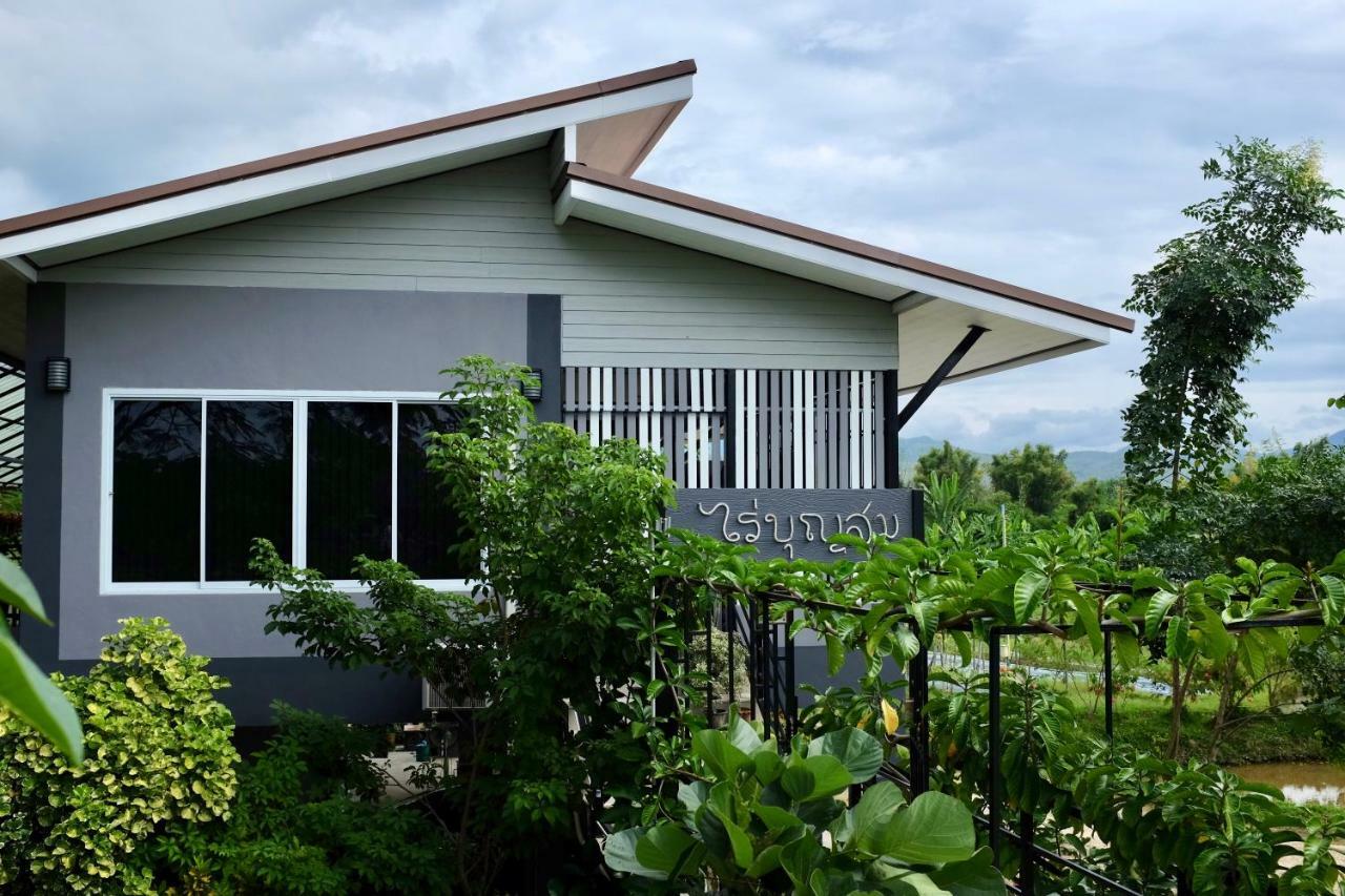 Rai Boonsom Apartment Phrao Exterior photo